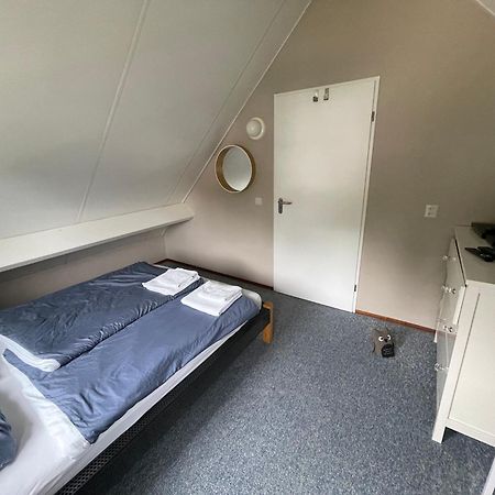 Freistehendes Ferienhaus Am See Naehe Roermond Heel المظهر الخارجي الصورة