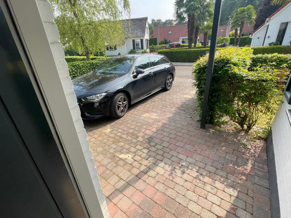 Freistehendes Ferienhaus Am See Naehe Roermond Heel المظهر الخارجي الصورة