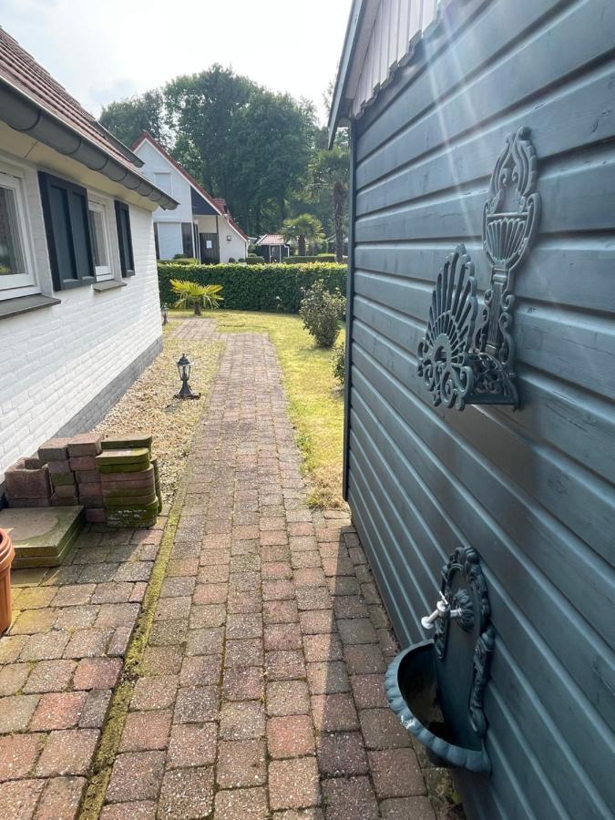 Freistehendes Ferienhaus Am See Naehe Roermond Heel المظهر الخارجي الصورة