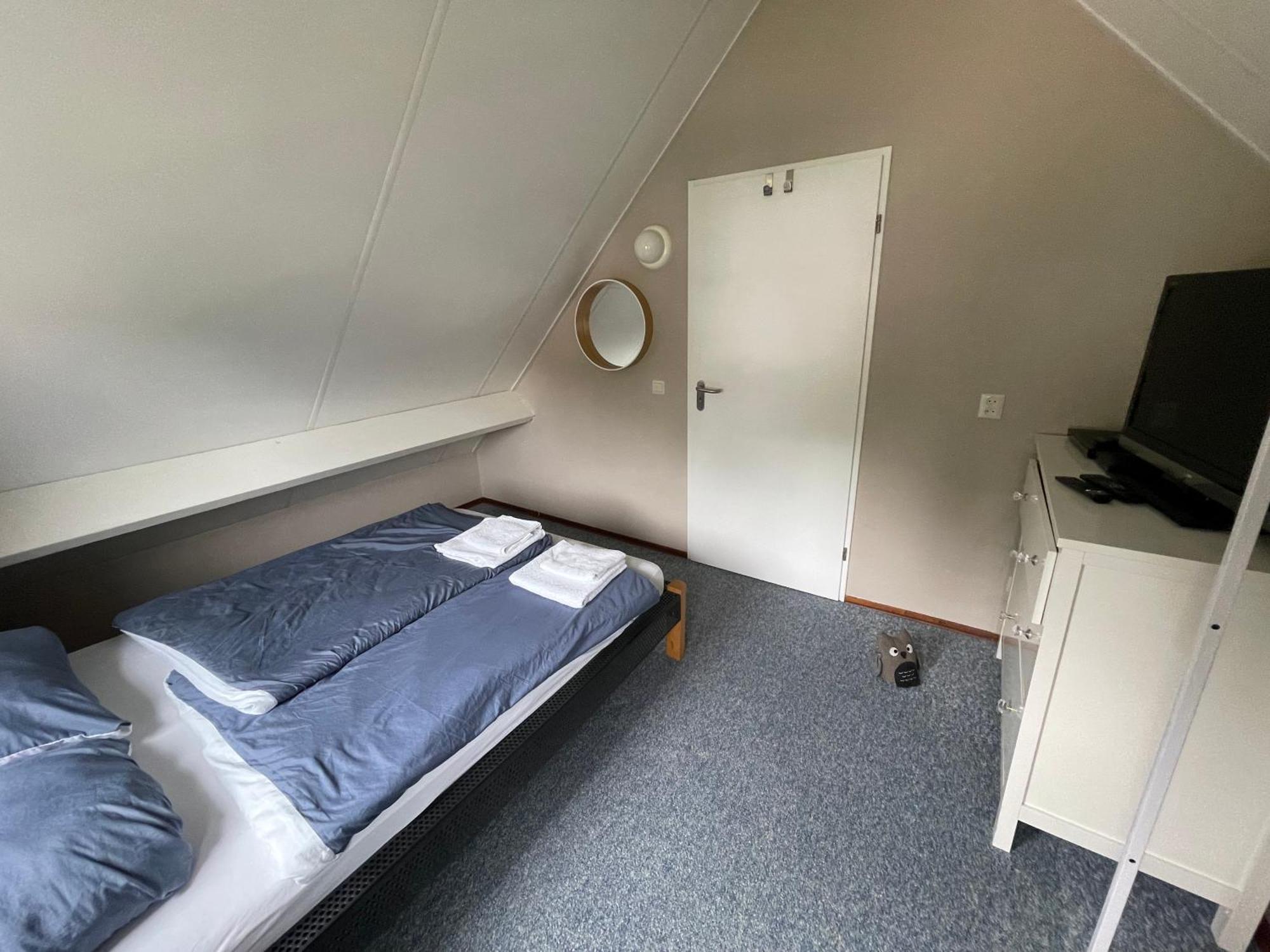 Freistehendes Ferienhaus Am See Naehe Roermond Heel المظهر الخارجي الصورة